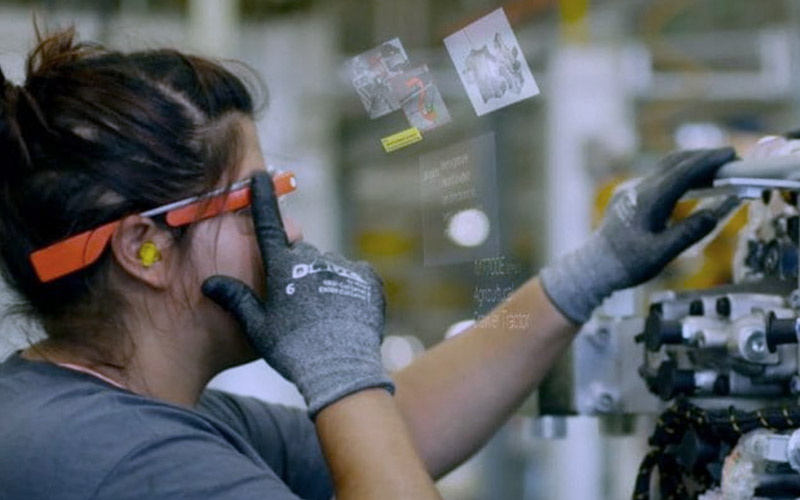 Field-Services-Google-Glass